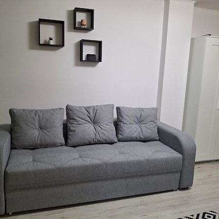 Studio F13 Topliţa Exteriör bild