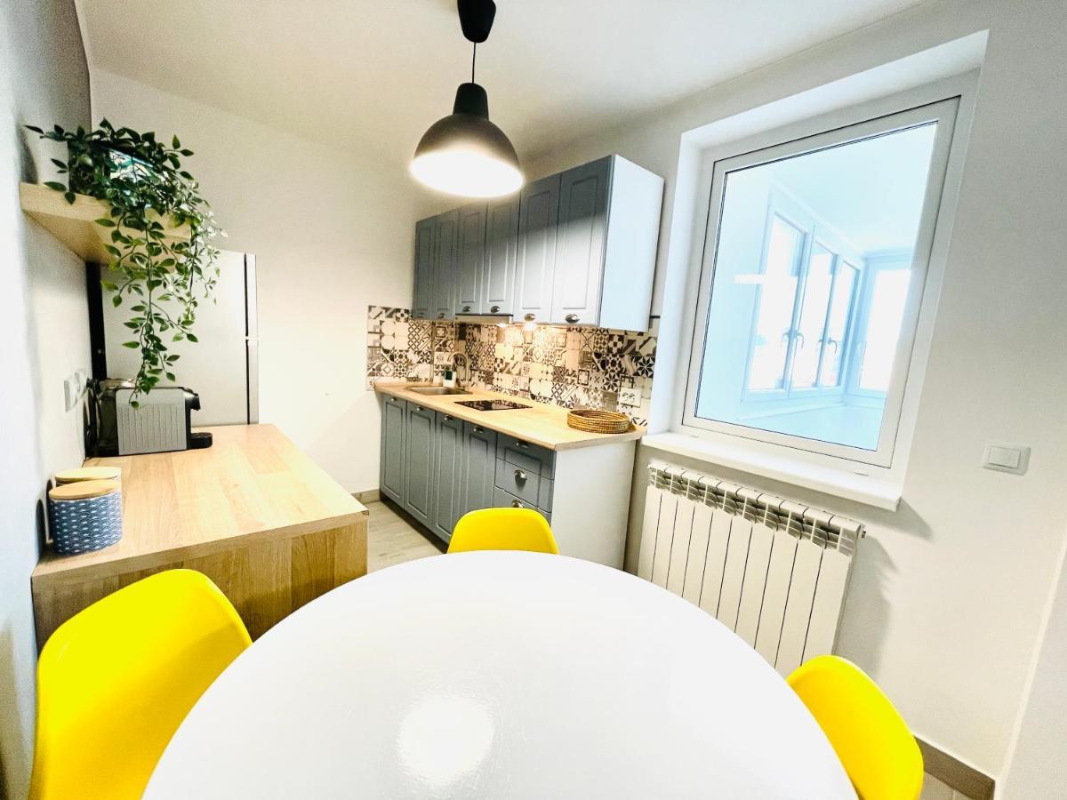 Studio F13 Topliţa Exteriör bild