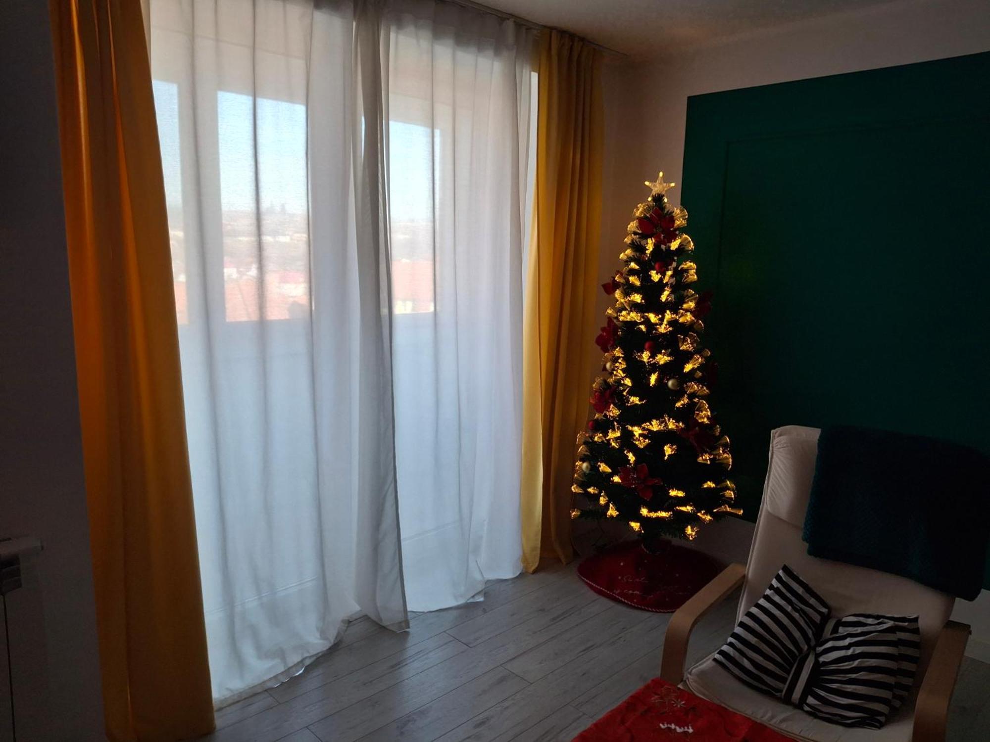 Studio F13 Topliţa Exteriör bild